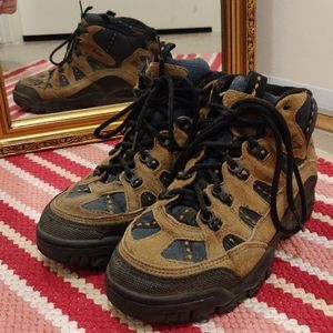 Vintage Brooks leather hiking shoes